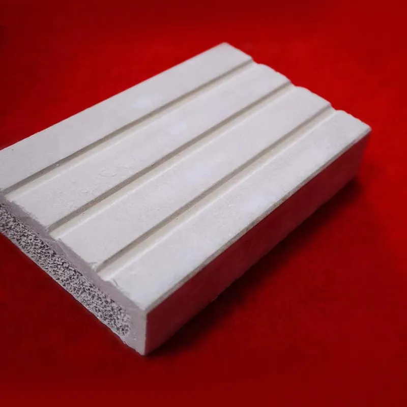 Усиленная цементная теплоизоляционно-звукоизоляционная плита на основе вспененного композита.4